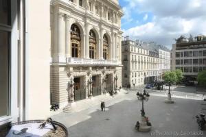 La Maison Favart, Paris