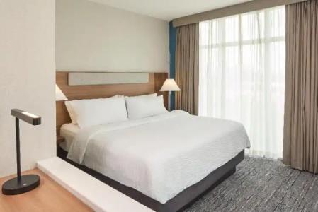 Holiday Inn Express Miami Airport-Blue Lagoon Area, an IHG - 56