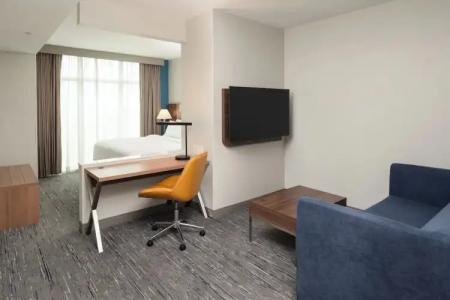 Holiday Inn Express Miami Airport-Blue Lagoon Area, an IHG - 53