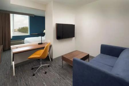 Holiday Inn Express Miami Airport-Blue Lagoon Area, an IHG - 29