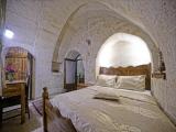 Stone Arch Triple room