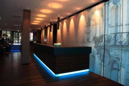 Motel One Saarbrucken - 20