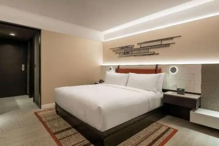 DoubleTree by Hilton Bangkok Ploenchit - SHA Plus Certified - 98