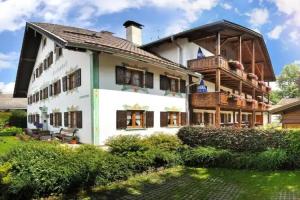 Gastehaus Enzianhof Hotel Garni, Oberammergau