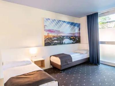 B&B Munchen City-Nord - 7