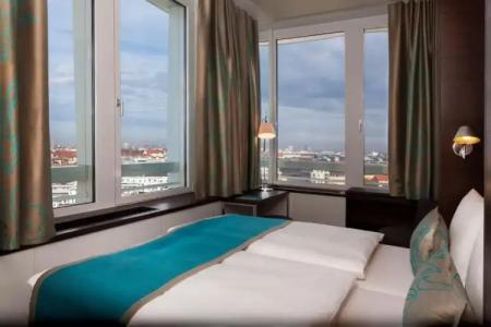 Motel One Munchen-Campus - 40