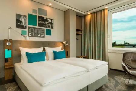 Motel One Munchen-Campus - 22