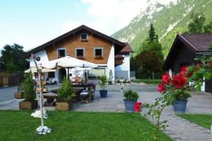 Hotel Garni Gastehaus Edlhuber, Mittenwald