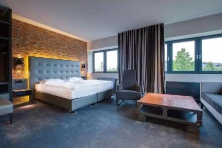 Park Inn by Radisson Lubeck - 104