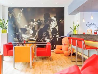 ibis Styles Hamburg Alster City - 17