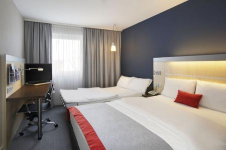 Holiday Inn Express Frankfurt Messe, an IHG - 51