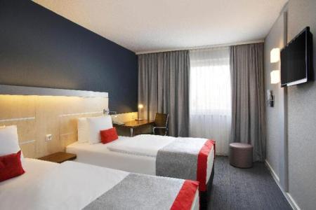 Holiday Inn Express Frankfurt Messe, an IHG - 57