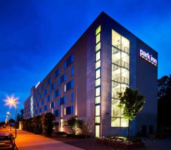 Park Inn by Radisson Frankfurt Airport - 12