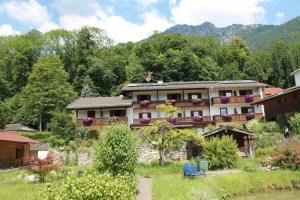 Gastehaus Quellenhof, Bad Reichenhall