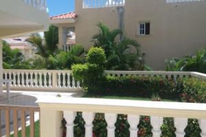 Residencial Las Palmeras de Willy, Boca Chica