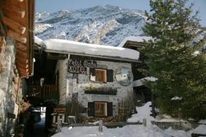 Hotel «Petit Dahu», Cogne