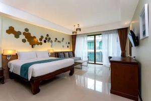 Khaolak Emerald Surf Beach Resort and Spa - SHA Extra Plus, Khao Lak