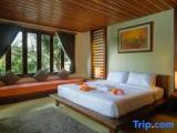 2 Bedrooms Family Villa