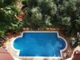 Standard Triple room with pool view