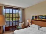 1 Bedroom Hole in One Double Suite with golf view