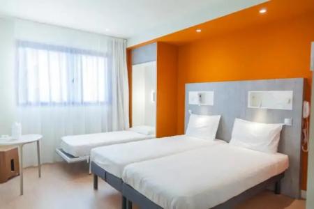 Ibis Murcia - 52