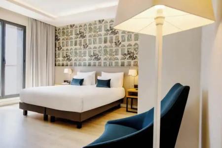 Motel One Madrid-Plaza de Espana - 58