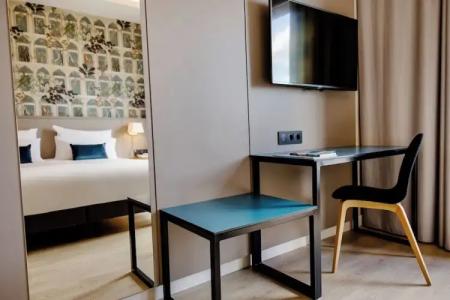 Motel One Madrid-Plaza de Espana - 57