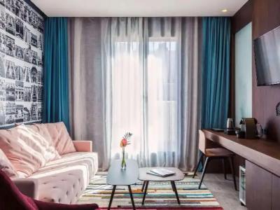 Motel One Madrid-Plaza de Espana - 41