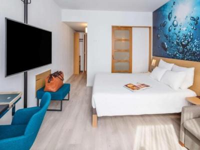 Novotel Barcelona Cornella - 41