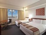 Standard Triple room with harbour view