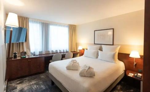 Mercure Paris Gare Montparnasse TGV - 52