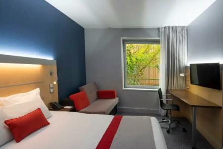 Holiday Inn Express Paris-Canal De La Villette, an IHG - 3