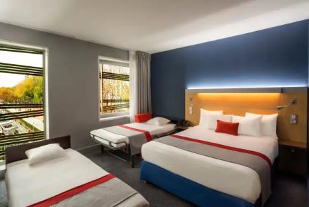 Holiday Inn Express Paris-Canal De La Villette, an IHG - 16