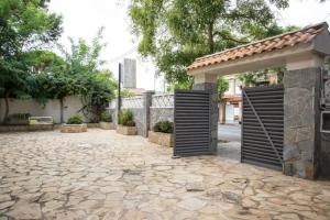 Guest House «Casa Serena», Castelldefels