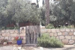 Lisa's Farm Place, Rishon LeZion