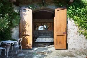 Farm Stay «Nittardi», Castellina in Chianti