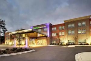 Holiday Inn Express & Suites Charleston NE Mt Pleasant US17, an IHG Hotel, Charleston