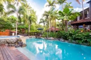 Hibiscus Resort and Spa - with onsite staff and check in, Port Douglas