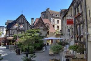 Hotel Des Quatrans, Caen