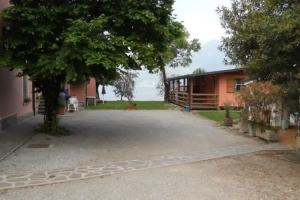 Bed And Breakfast La Casa Sul Lago, Marone