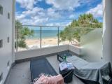 1 Bedroom Standard room with balcony and beachfront