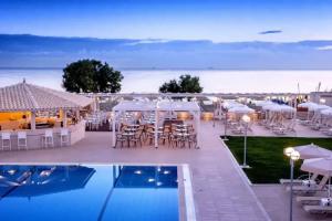 Neptuno Beach Hotel, Amoudara