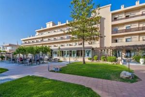 Giannoulis - Santa Marina Beach Hotel, Agia Marina