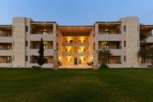 Golden Bay Hotel Apartments, Malia