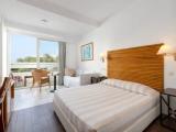 Superior Triple room with balcony and with partial sea view