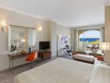 Deluxe Junior Suite with partial sea view