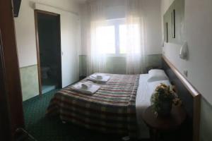 Hotel Astoria, Desenzano del Garda