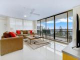 3 Bedrooms Apartment with ocean view