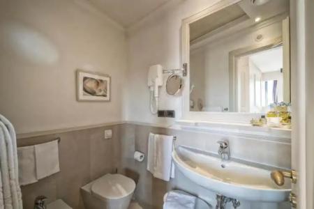 B&B Firenze Laurus Al Duomo - 82