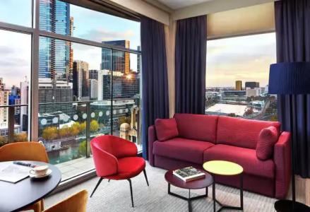 DoubleTree by Hilton Melbourne - 125